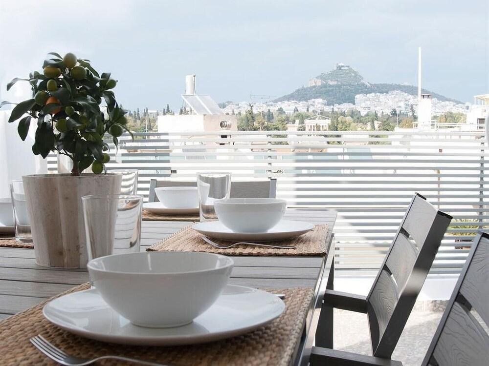 Petal Apartments เอเธนส์ ภายนอก รูปภาพ